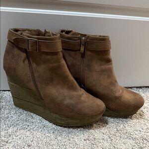 Sbicca Tan Wedge Ankle Boots